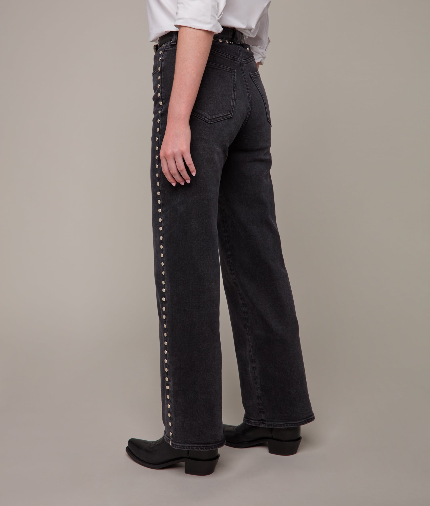 Briar High-Rise Straight Leg Jean :: Chimney With Studs - Image 4