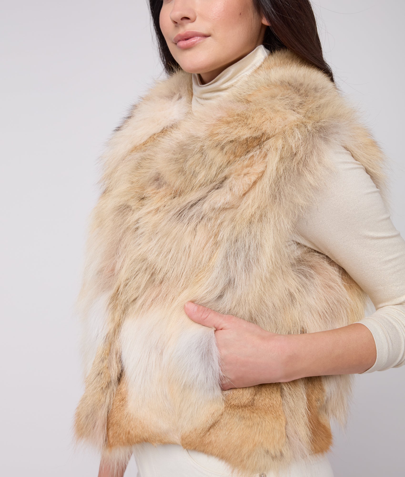 Kirsta Fur Vest :: Natural - Image 8