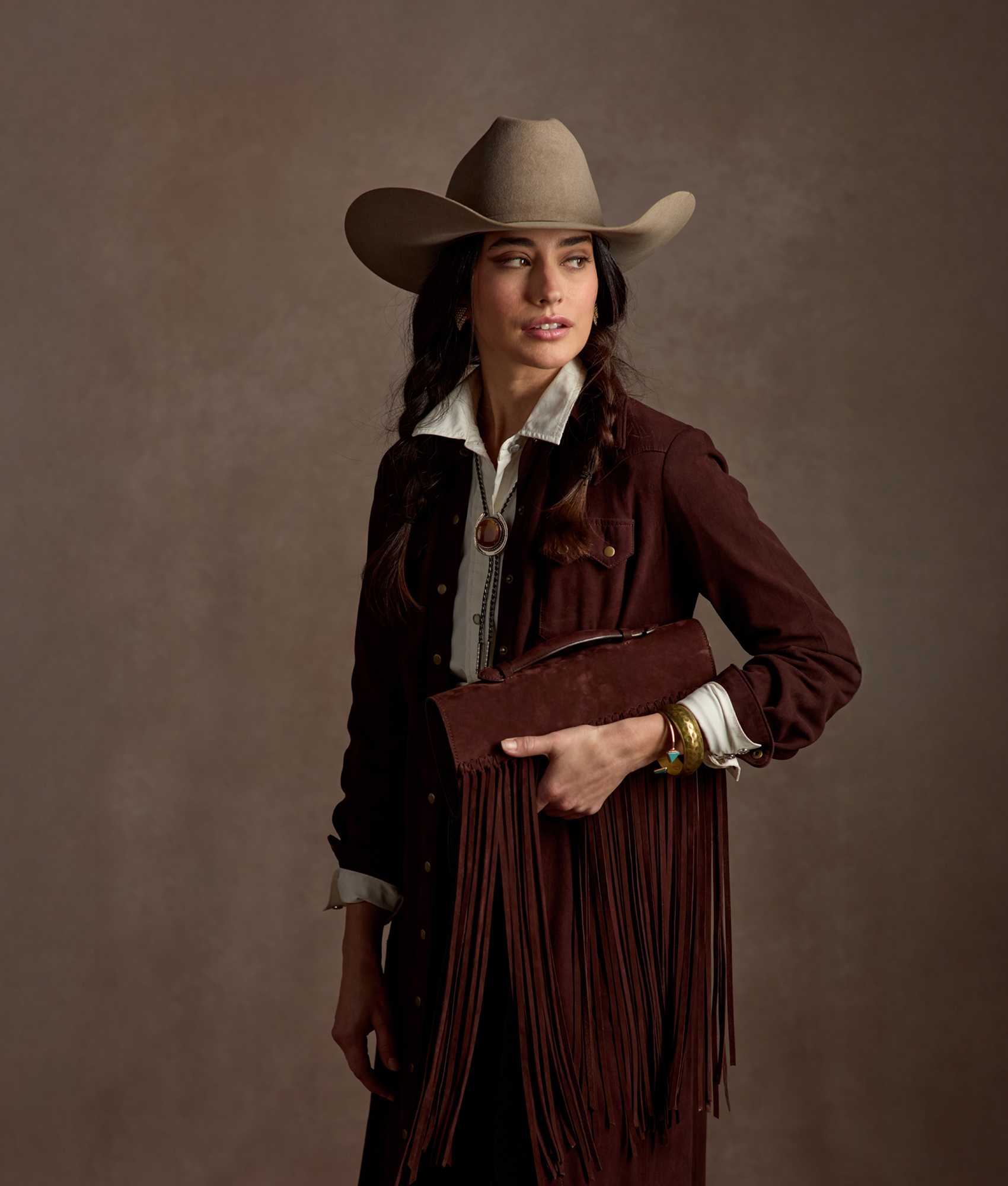 Bowie Suede Fringe Clutch :: Chocolate - Image 2